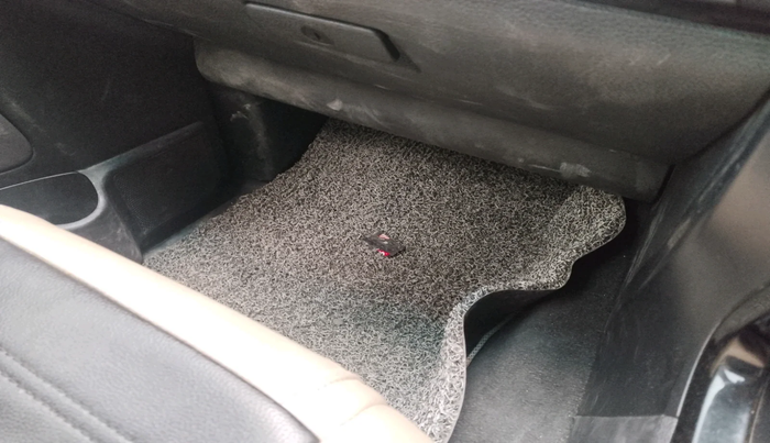 2018 Tata Hexa XM 4X2 7 STR, Diesel, Manual, 85,872 km, interior