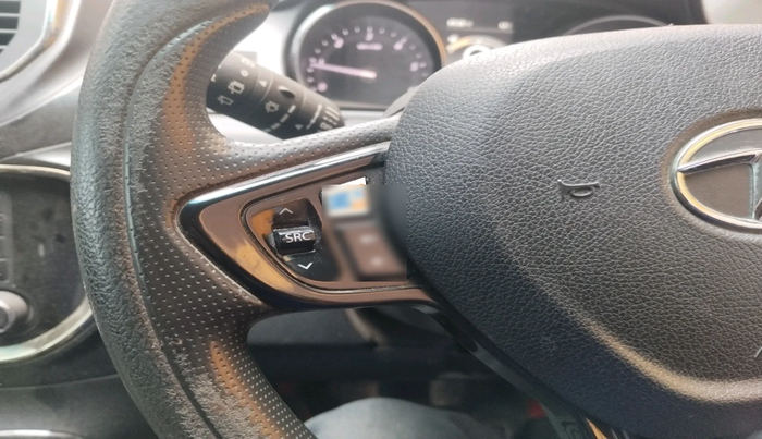 2018 Tata Hexa XM 4X2 7 STR, Diesel, Manual, 85,872 km, interior