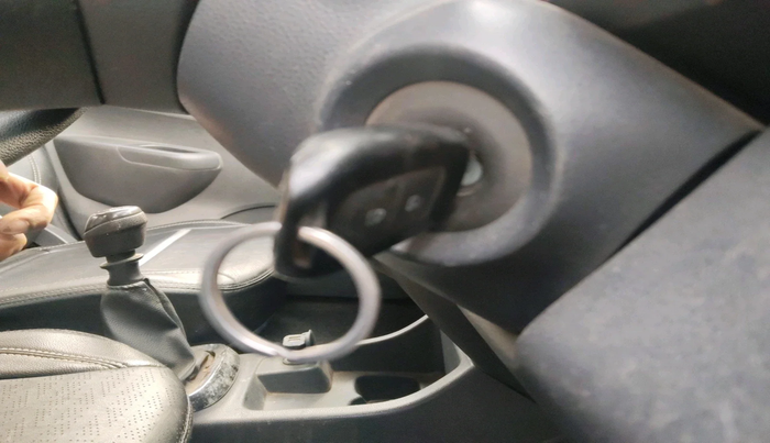 2016 Renault Kwid RXT 0.8, Petrol, Manual, 50,833 km, interior