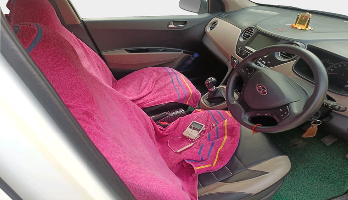 2019 Hyundai Grand i10 SPORTZ 1.2 KAPPA VTVT, Petrol, Manual, 31,254 km, interior