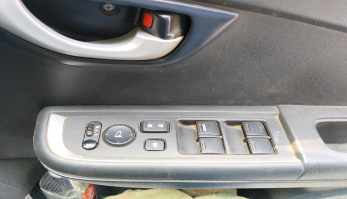 2016 Honda BR-V 1.5L I- DTEC V, Diesel, Manual, 1,49,424 km, interior