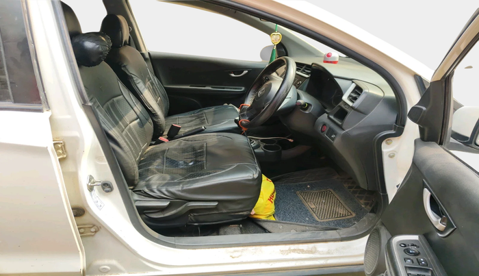 2016 Honda BR-V 1.5L I- DTEC V, Diesel, Manual, 1,49,424 km, interior