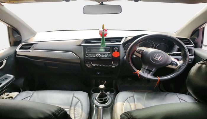 2016 Honda BR-V 1.5L I- DTEC V, Diesel, Manual, 1,49,424 km, interior