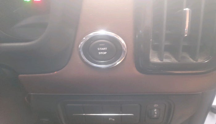 2024 Mahindra SCORPIO-N Z8 L DIESEL AT 2WD 7 STR, Diesel, Automatic, 6,107 km, interior