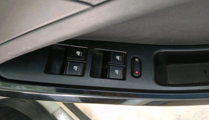 2018 Tata NEXON XM DIESEL, Diesel, Manual, 37,288 km, interior