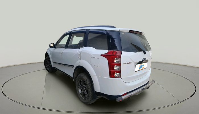 2014 Mahindra XUV500 W8, Diesel, Manual, 1,24,383 km, exterior