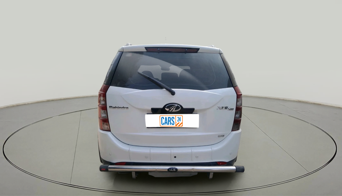 2014 Mahindra XUV500 W8, Diesel, Manual, 1,24,383 km, exterior