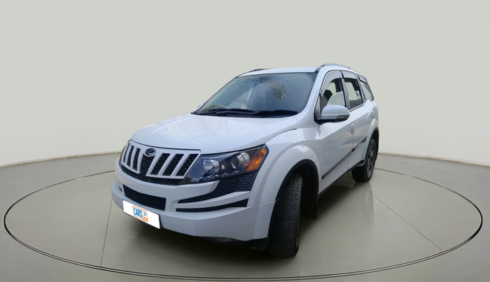 2014 Mahindra XUV500 W8, Diesel, Manual, 1,24,383 km, exterior