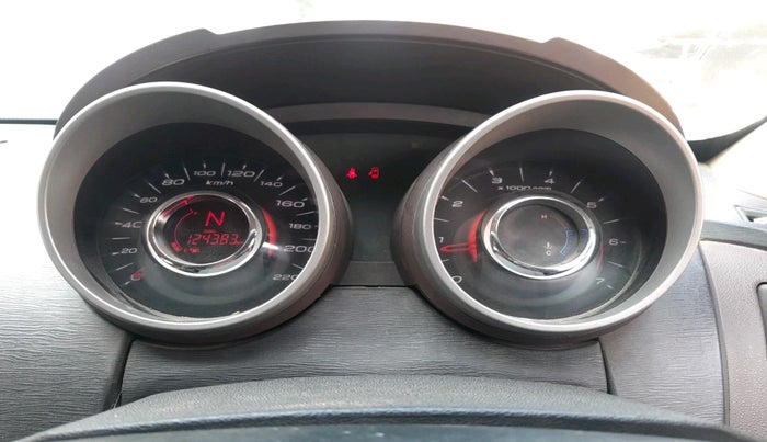 2014 Mahindra XUV500 W8, Diesel, Manual, 1,24,383 km, interior