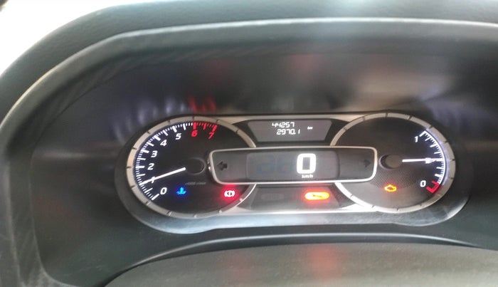 2019 Nissan Kicks XV 1.5, Petrol, Manual, 44,257 km, interior