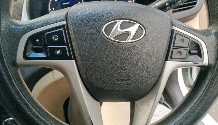 2012 Hyundai Verna FLUIDIC 1.6 CRDI SX, Diesel, Manual, 35,380 km, interior