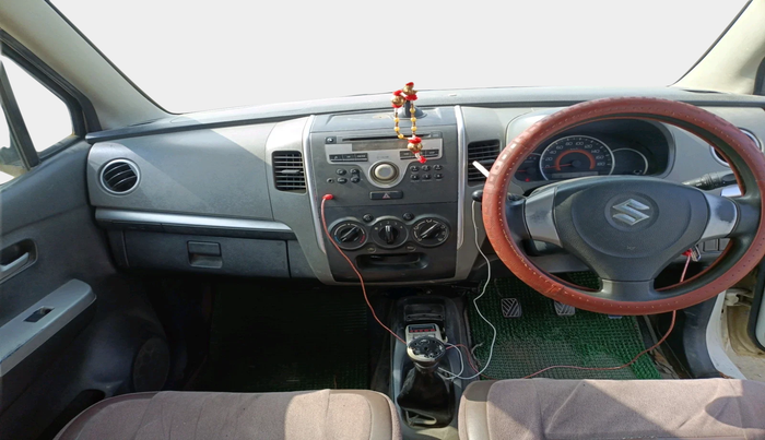 2011 Maruti Wagon R 1.0 VXI, Petrol, Manual, 61,128 km, interior