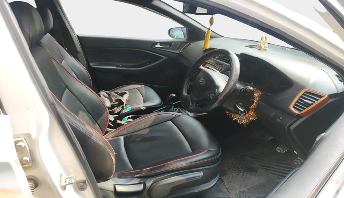 2017 Hyundai i20 Active 1.2 S, Petrol, Manual, 1,26,640 km, interior