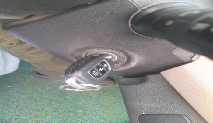 2017 Hyundai Xcent SX 1.2, Petrol, Manual, 48,995 km, interior