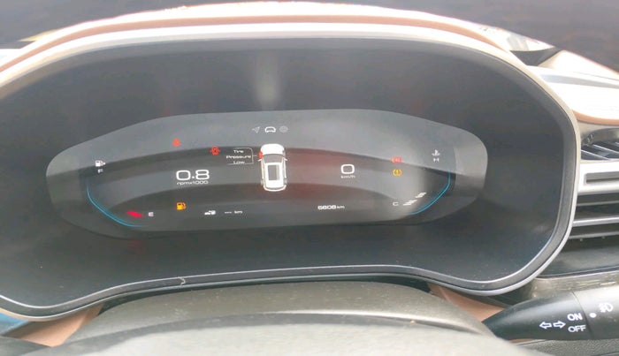 2024 MG HECTOR PLUS SHARP PRO 2.0 TURBO DIESEL 7 STR, Diesel, Manual, 5,608 km, interior