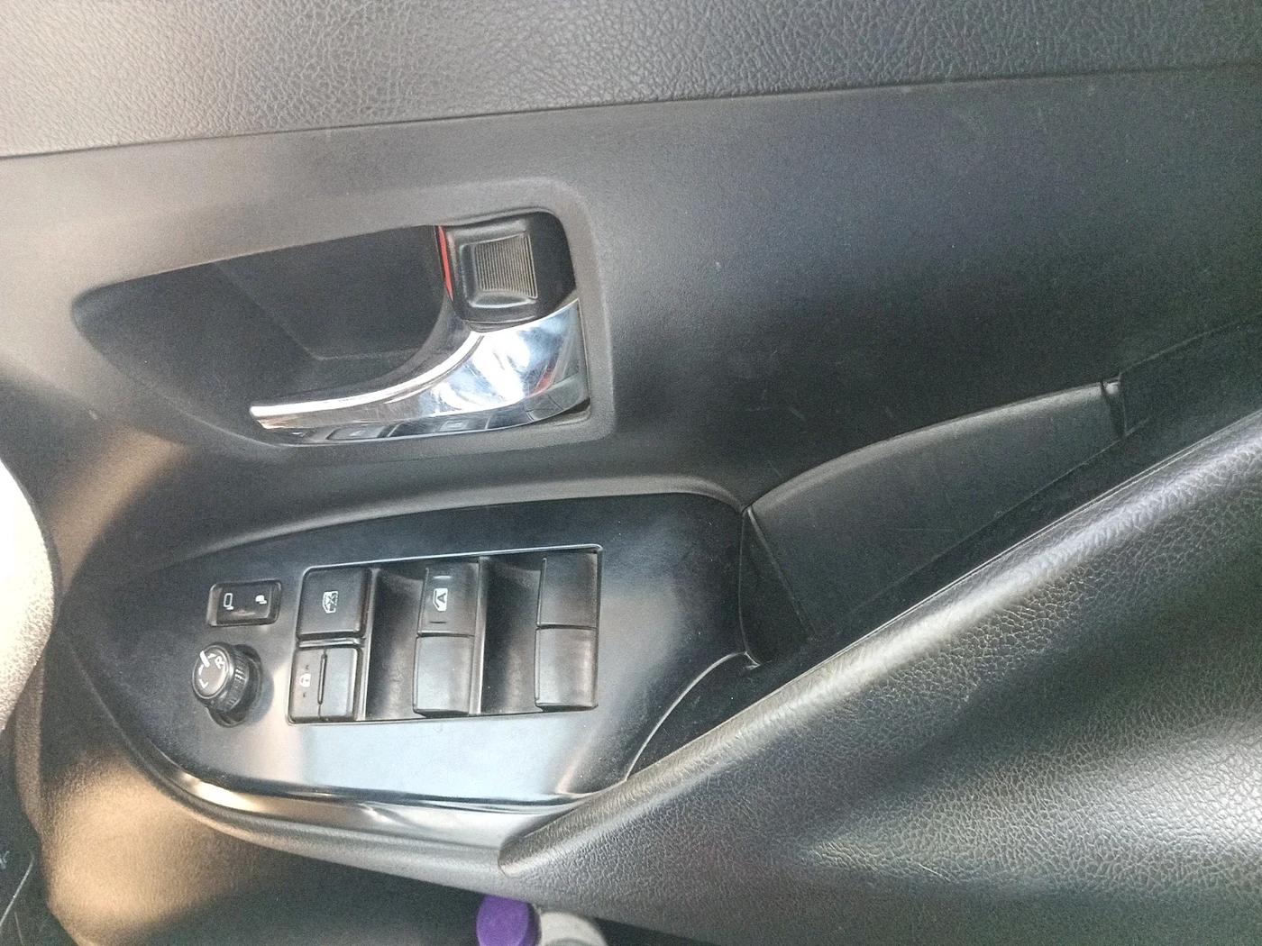 2019 Toyota Innova Crysta 2.4 GX 8 STR, Diesel, Manual, 1,23,144 km, interior