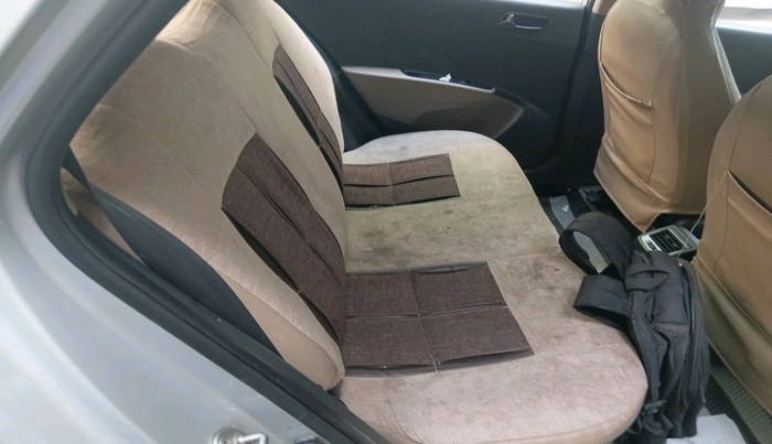 2014 Hyundai Grand i10 MAGNA 1.2 KAPPA VTVT, Petrol, Manual, 1,22,963 km, interior