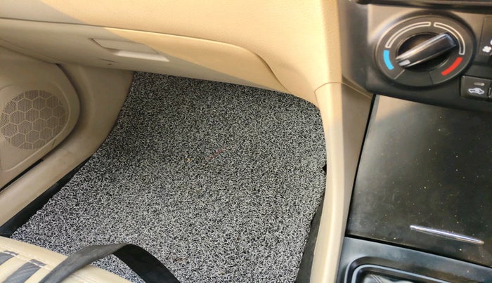 2023 Maruti Ciaz SIGMA 1.5 SHVS MT  PETROL, Petrol, Manual, 19,627 km, interior