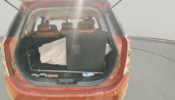 2013 Mahindra XUV500 W8, Diesel, Manual, 1,09,683 km, exterior