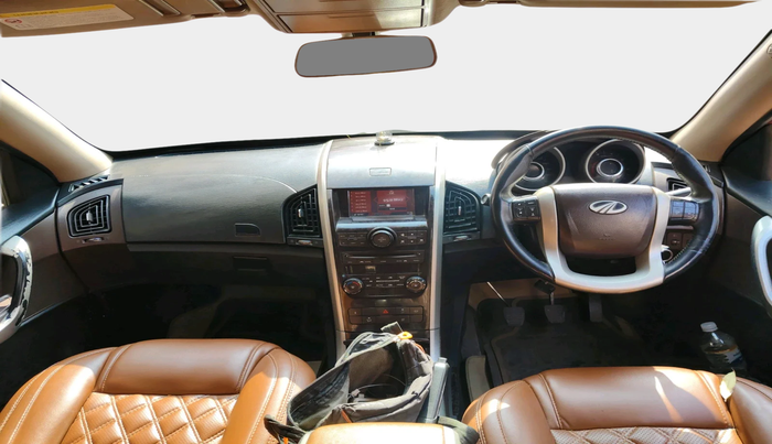 2013 Mahindra XUV500 W8, Diesel, Manual, 1,09,683 km, interior
