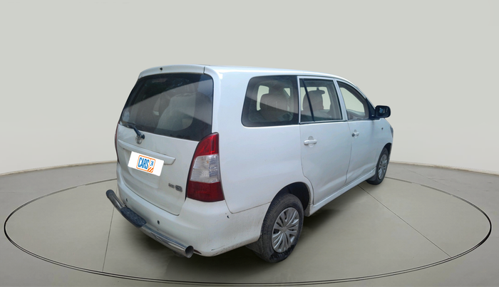 2014 Toyota Innova 2.5 GX 8 STR, Diesel, Manual, 1,61,772 km, exterior