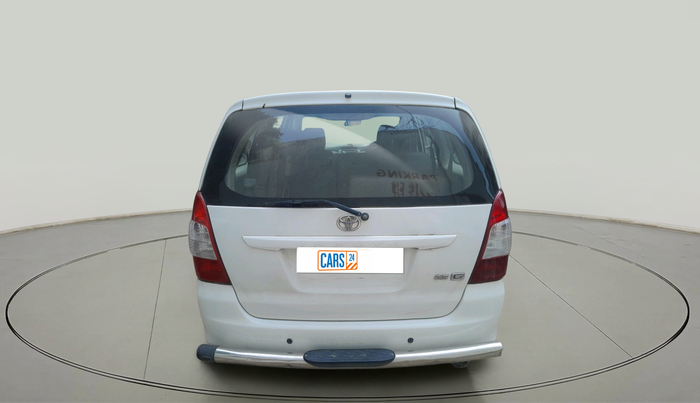 2014 Toyota Innova 2.5 GX 8 STR, Diesel, Manual, 1,61,772 km, exterior