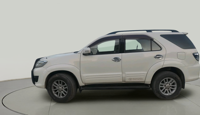 2014 Toyota Fortuner 3.0 4X4 MT, Diesel, Manual, 1,45,641 km, exterior