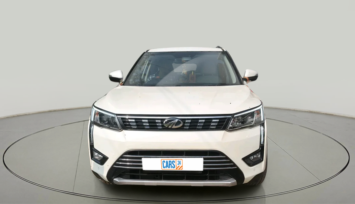 2021 Mahindra XUV300 W8 (O) 1.2 PETROL AMT, Petrol, Automatic, 1,18,793 km, exterior