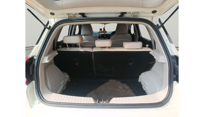 2021 Mahindra XUV300 W8 (O) 1.2 PETROL AMT, Petrol, Automatic, 1,18,793 km, exterior