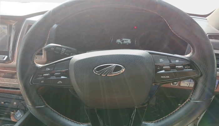 2020 Mahindra ALTURAS G4 4WD AT, Diesel, Automatic, 64,235 km, interior