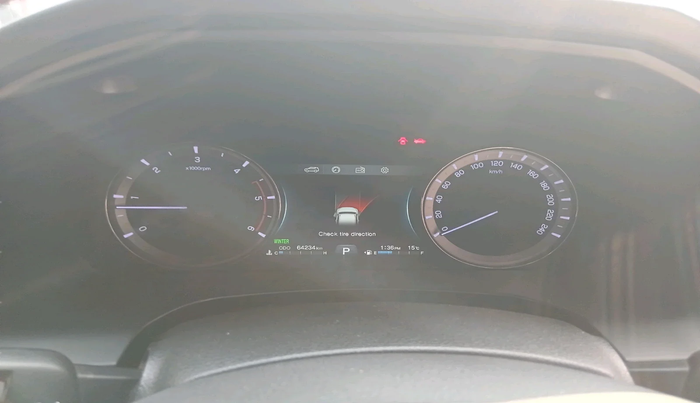 2020 Mahindra ALTURAS G4 4WD AT, Diesel, Automatic, 64,235 km, interior