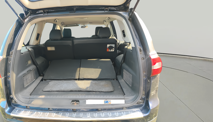 2017 Tata Hexa XT 4X2 7 STR, Diesel, Manual, 92,109 km, exterior