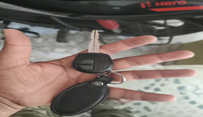 2022 Maruti BREZZA VXI SMART HYBRID, Petrol, Manual, 56,329 km, interior