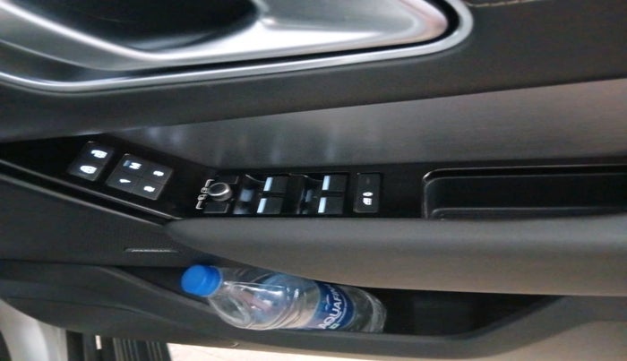 2022 Landrover RANGE ROVER VELAR S R-DYNAMIC 2.0  DIESEL 180, Diesel, Automatic, 44,977 km, interior