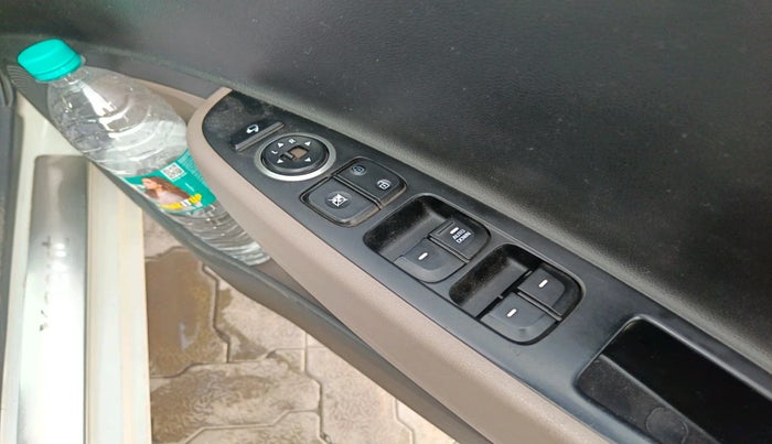 2015 Hyundai Xcent SX 1.2, Petrol, Manual, 28,037 km, interior