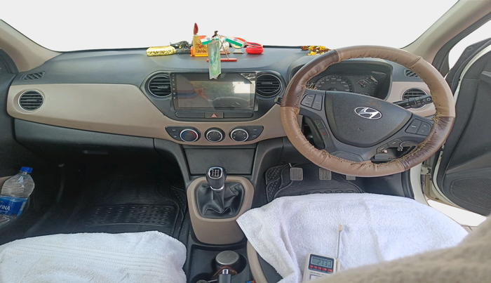 2015 Hyundai Xcent SX 1.2, Petrol, Manual, 28,037 km, interior