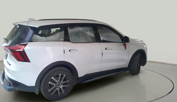 2024 Mahindra XUV700 AX 7 LUXURY D MT 7 STR, Diesel, Manual, 31,151 km, exterior