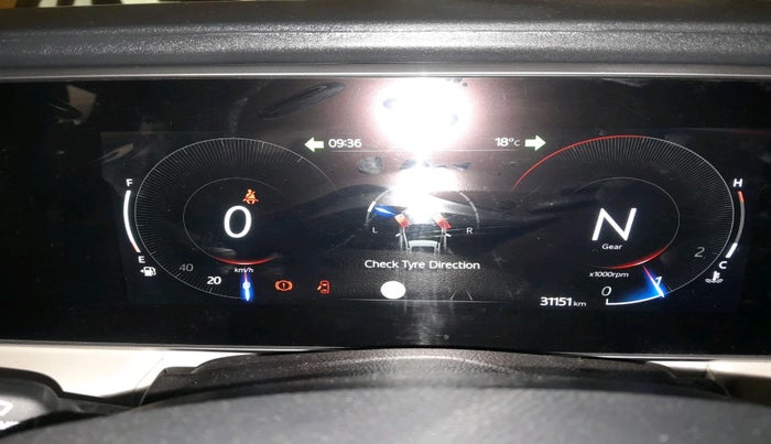 2024 Mahindra XUV700 AX 7 LUXURY D MT 7 STR, Diesel, Manual, 31,151 km, interior