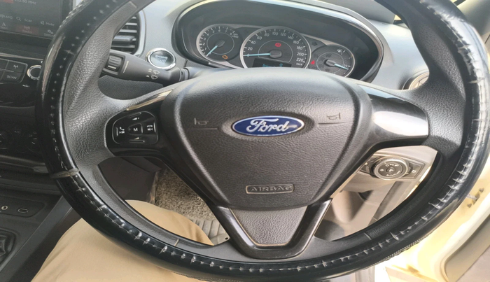 2020 Ford FREESTYLE TITANIUM 1.2 PETROL, Petrol, Manual, 1,55,011 km, interior