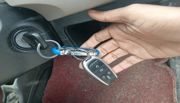 2013 Maruti Wagon R 1.0 LXI, Petrol, Manual, 1,40,827 km, interior