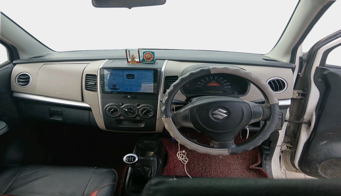 2013 Maruti Wagon R 1.0 LXI, Petrol, Manual, 1,40,827 km, interior