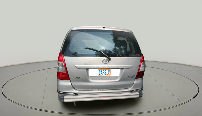 2013 Toyota Innova 2.5 GX 7 STR, Diesel, Manual, 1,15,129 km, exterior