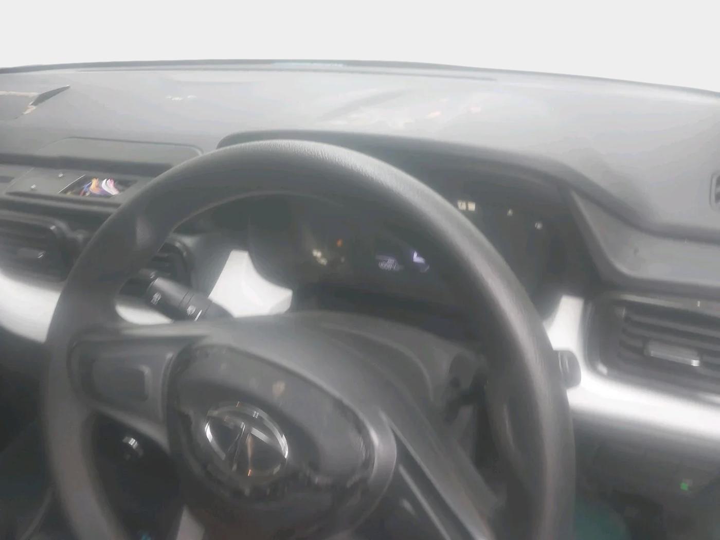 2023 Tata PUNCH PURE MT CNG, Petrol, Manual, 41,522 km, interior