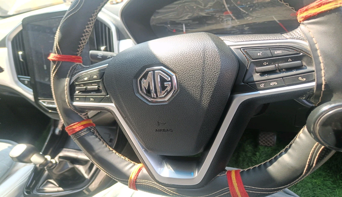 2021 MG HECTOR PLUS SHARP 2.0 DIESEL TURBO MT 6-STR, Diesel, Manual, 34,816 km, interior