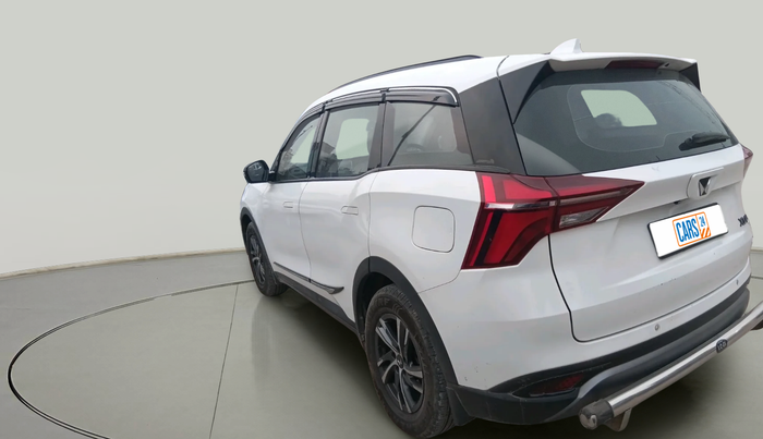 2023 Mahindra XUV700 AX 5 D MT 7 STR, Diesel, Manual, 1,12,244 km, exterior