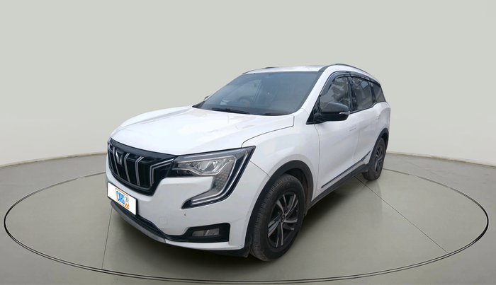 2023 Mahindra XUV700 AX 5 D MT 7 STR, Diesel, Manual, 1,12,244 km, exterior