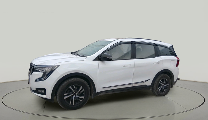 2023 Mahindra XUV700 AX 5 D MT 7 STR, Diesel, Manual, 1,12,244 km, exterior