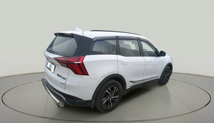 2023 Mahindra XUV700 AX 5 D MT 7 STR, Diesel, Manual, 1,12,244 km, exterior