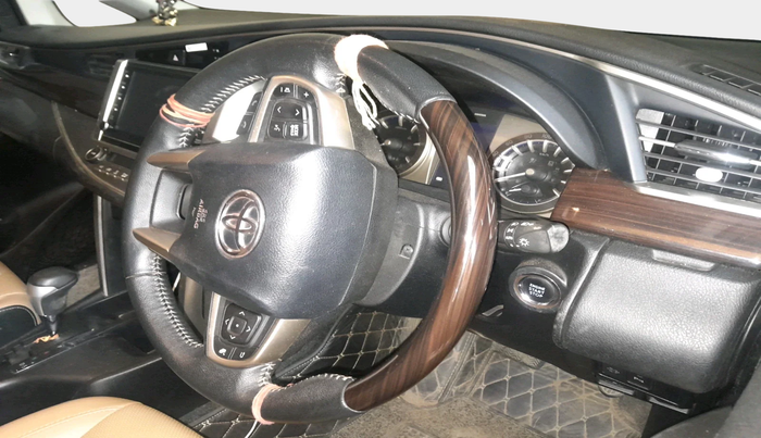 2022 Toyota Innova Crysta 2.4 ZX AT 7 STR, Diesel, Automatic, 43,264 km, interior