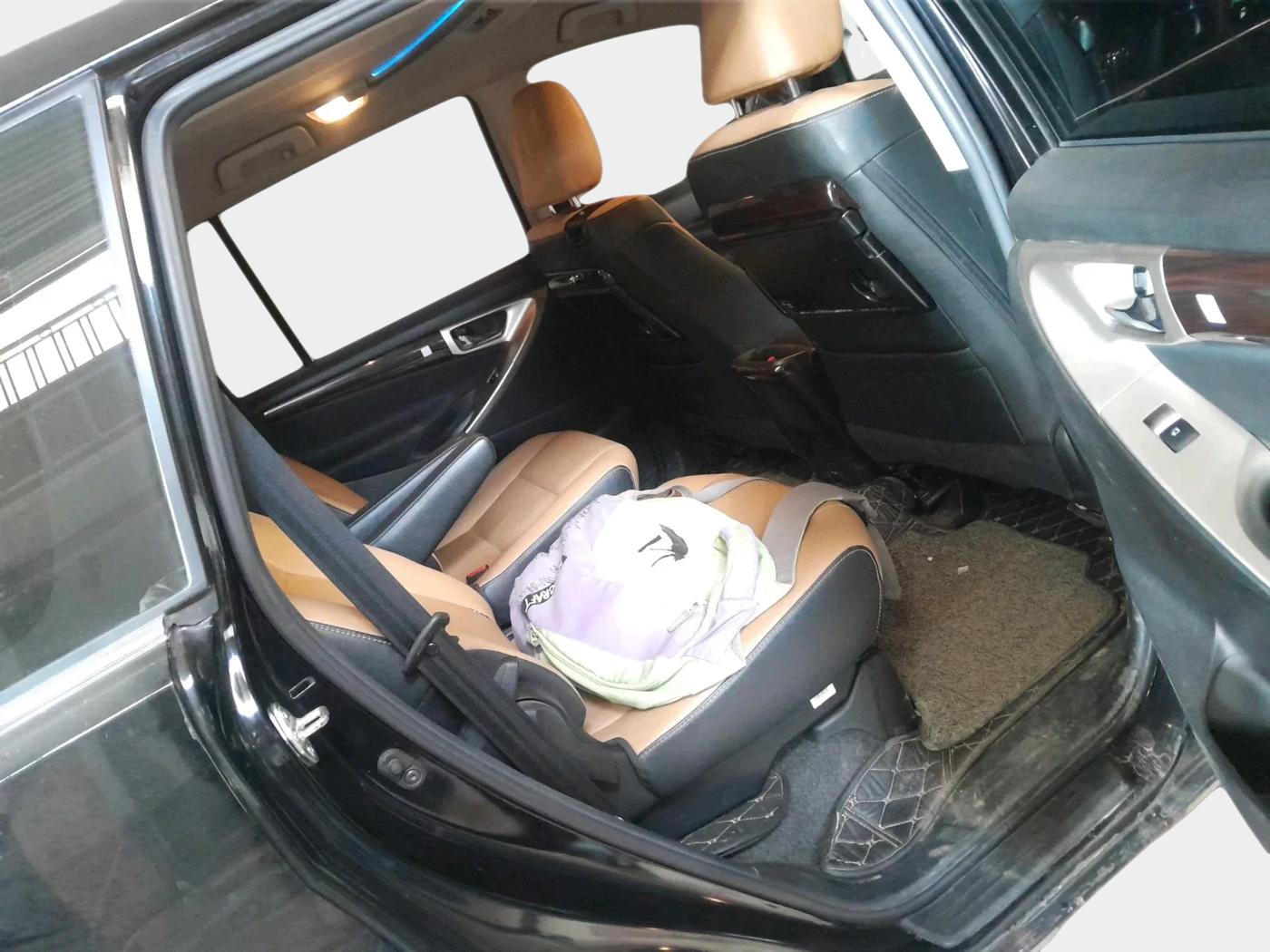 2022 Toyota Innova Crysta 2.4 ZX AT 7 STR, Diesel, Automatic, 43,264 km, interior